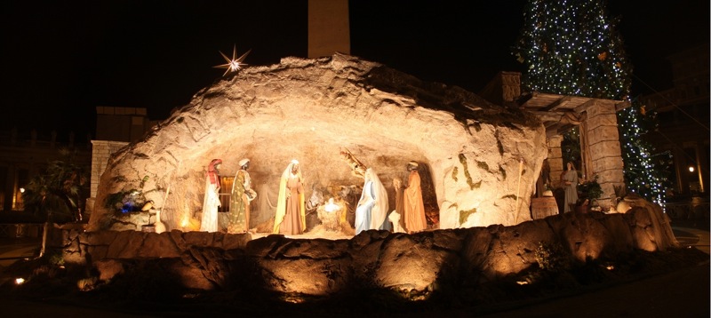 La crèche sur la place Saint-Pierre au Vatican - [Diocèse de La Réunion]